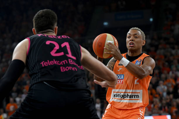 利亚雷亚尔 利亚雷亚尔