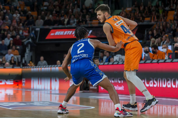 舞了猛龙队 舞了猛龙队